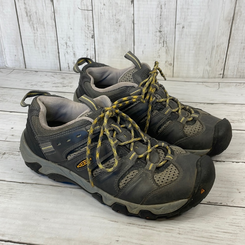 Keen Hiking Shoe, Ankle, Closed Toe